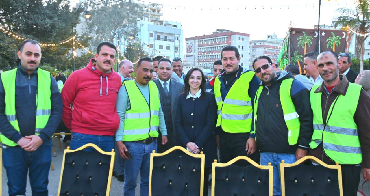 محافظ البحيرة تشارك ١٠٠٠ عامل نظافة حفل الإفطار الجماعي